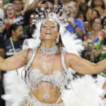 Mais de 80 blocos desfilam no Rio no fim de semana antes do carnaval