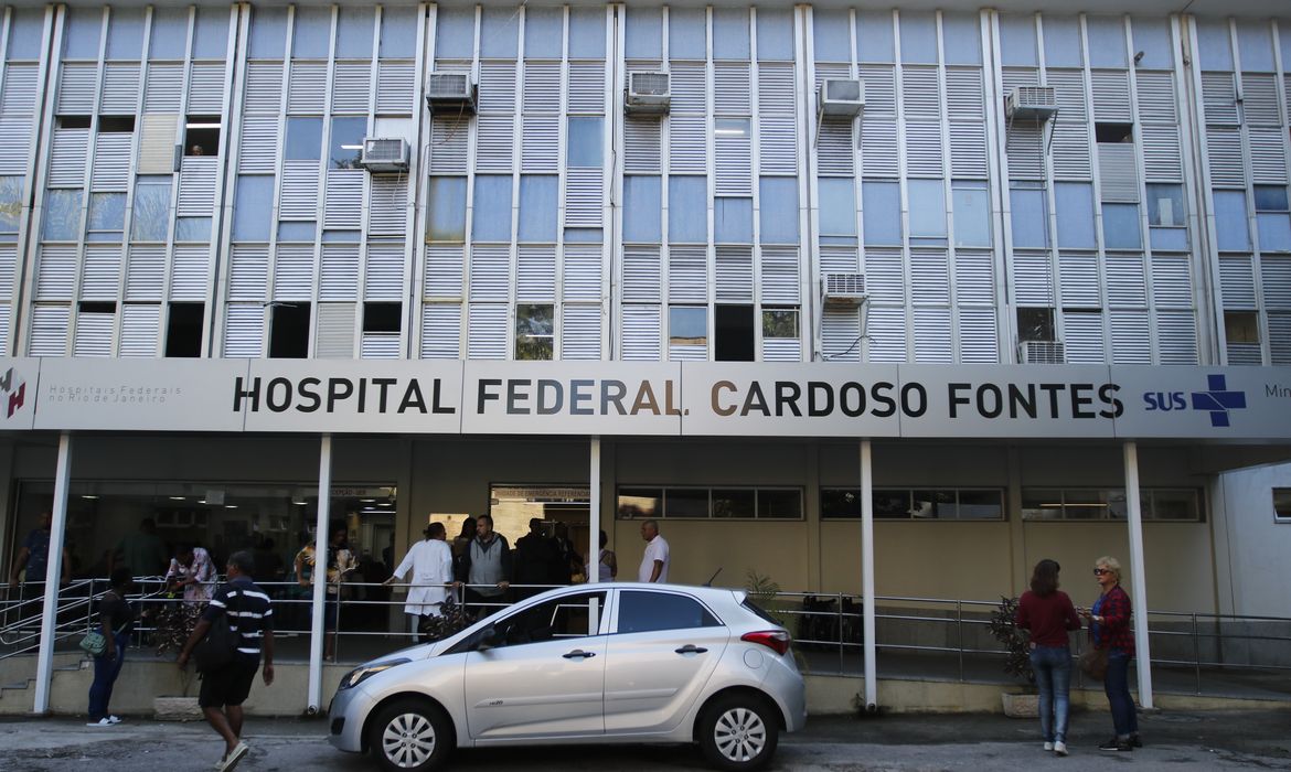 Lula inaugura emergência em hospital público do Rio de Janeiro
